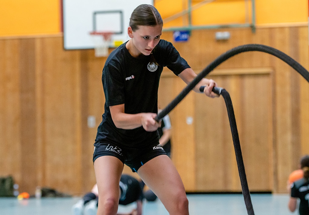 Handballerin der Waiblinger Tigers beim Personal Training